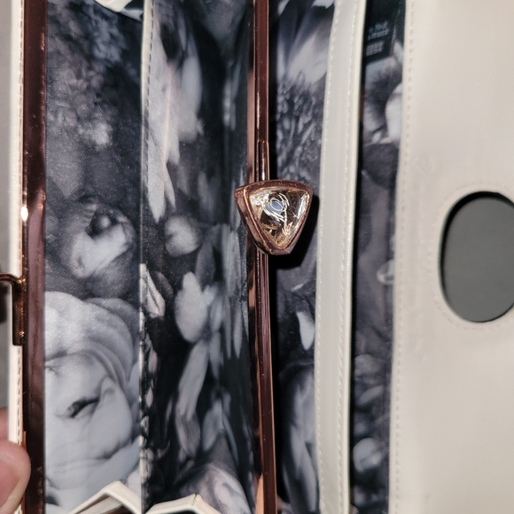 Ted Baker Women's Wristlet - Picture 7 of 7